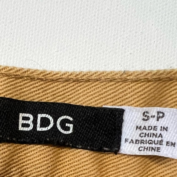 Urban Outfitters BDG Mustard Button-Front Mini Skirt | Utility Pockets | Size S - Picture 3 of 6